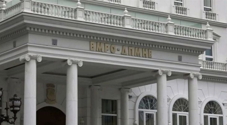 ВМРО-ДПМНЕ: Претседателот Мицкоски спомна предвремени избори, СДСМ се исплашија и ги снема