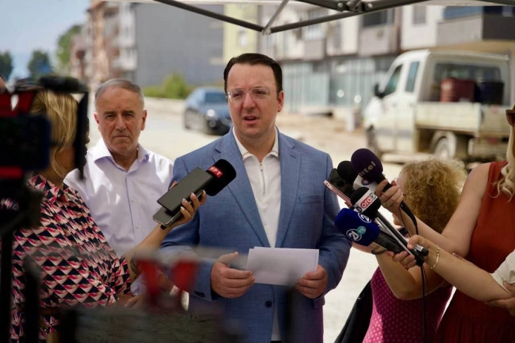 Николоски: Правиме сè што може за да им помогнеме на превозниците, склучуваме билатерални договори со земјите што се дел од шенген-зоната