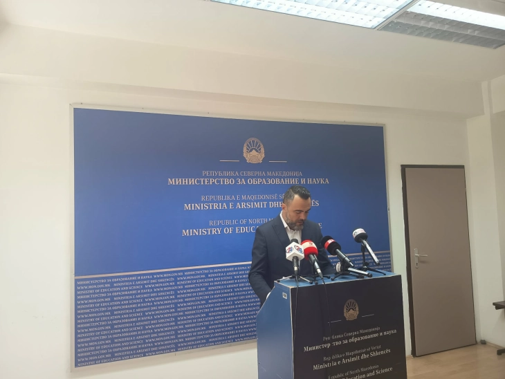 Сулејмани: Прашањето за паралелките на албански јазик во ООУ „Петар Здравковски – Пенко“ е решено, образованието да се заштити од политиката