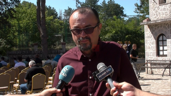 Темелко од Штип: Во Пустец и насекаде во Албанија, македонскиот јазик, култура и традиција се опстанати