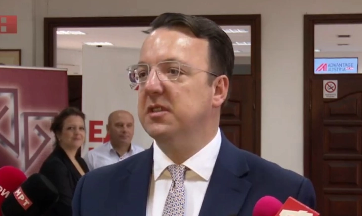 Николоски: Да се најде решение за превозниците и да се овозможи слободен проток на стоките, без задржувања, чекања и пречки