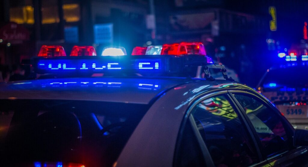 16-годишник уби четири лица, меѓу кои три деца, во училиште во САД
