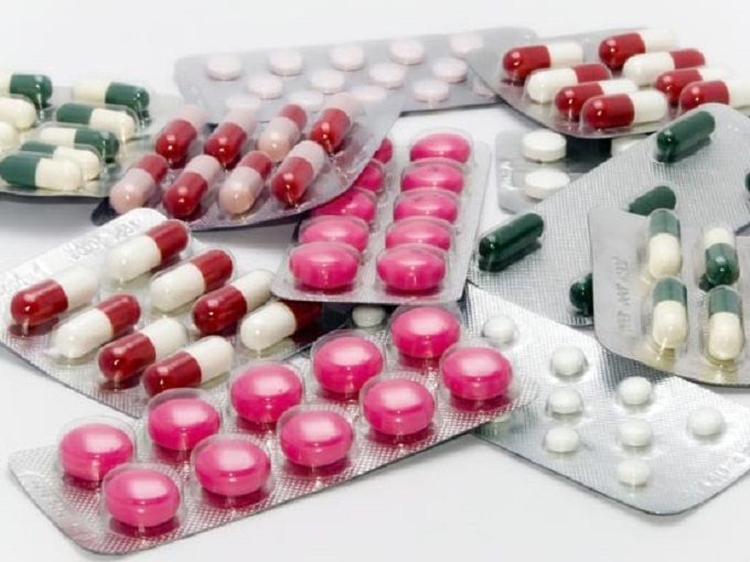 Една третина од Македонците земаат антибиотик на своја рака, тренд кој на долг рок е многу опасен