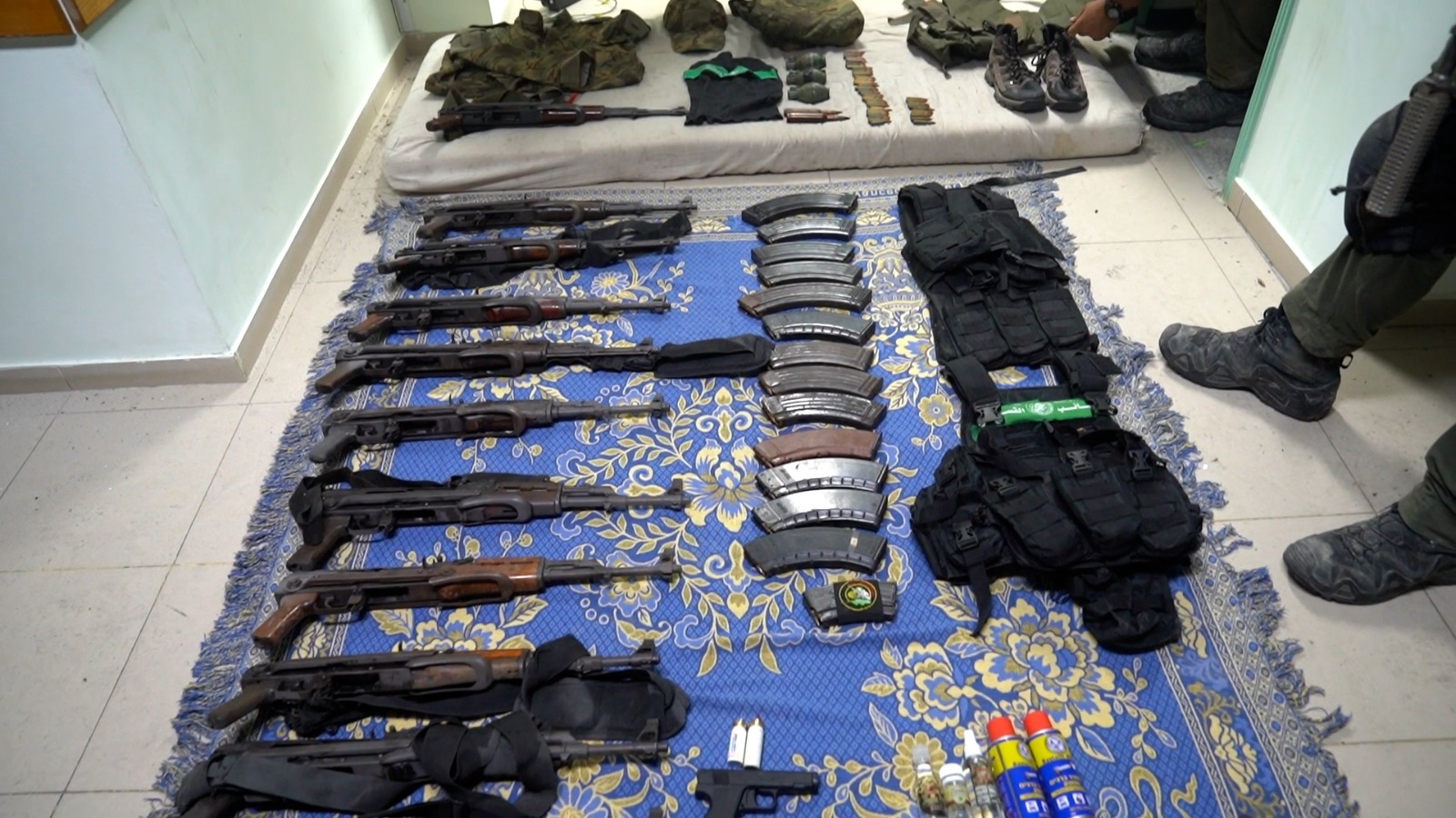ИДФ проднајдоа оружје и воена опрема на Хамас скриени во болницата Шифа