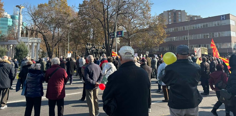 Пензионерите од цела Македонија повторно на протест во Скопје, овој пат пред Собранието