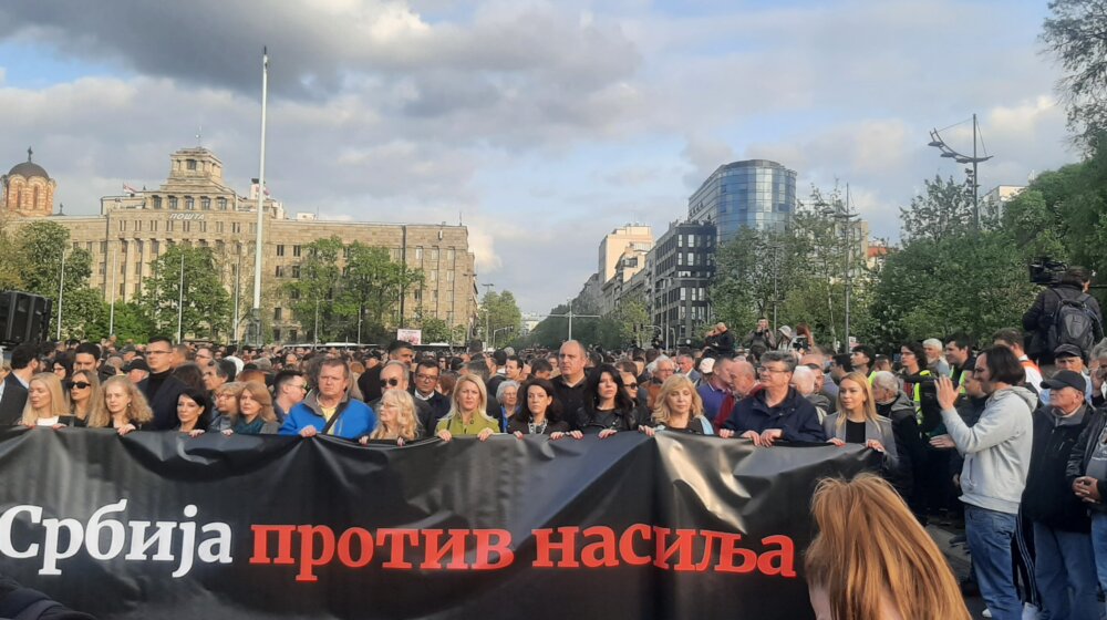 Без инциденти осмиот протест во Белград