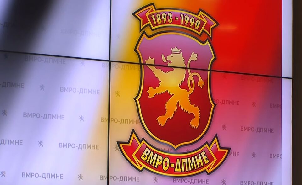 ВМРО-ДПМНЕ: СДС и ДУИ со нови над 500 партиски војници во администрација пред избори