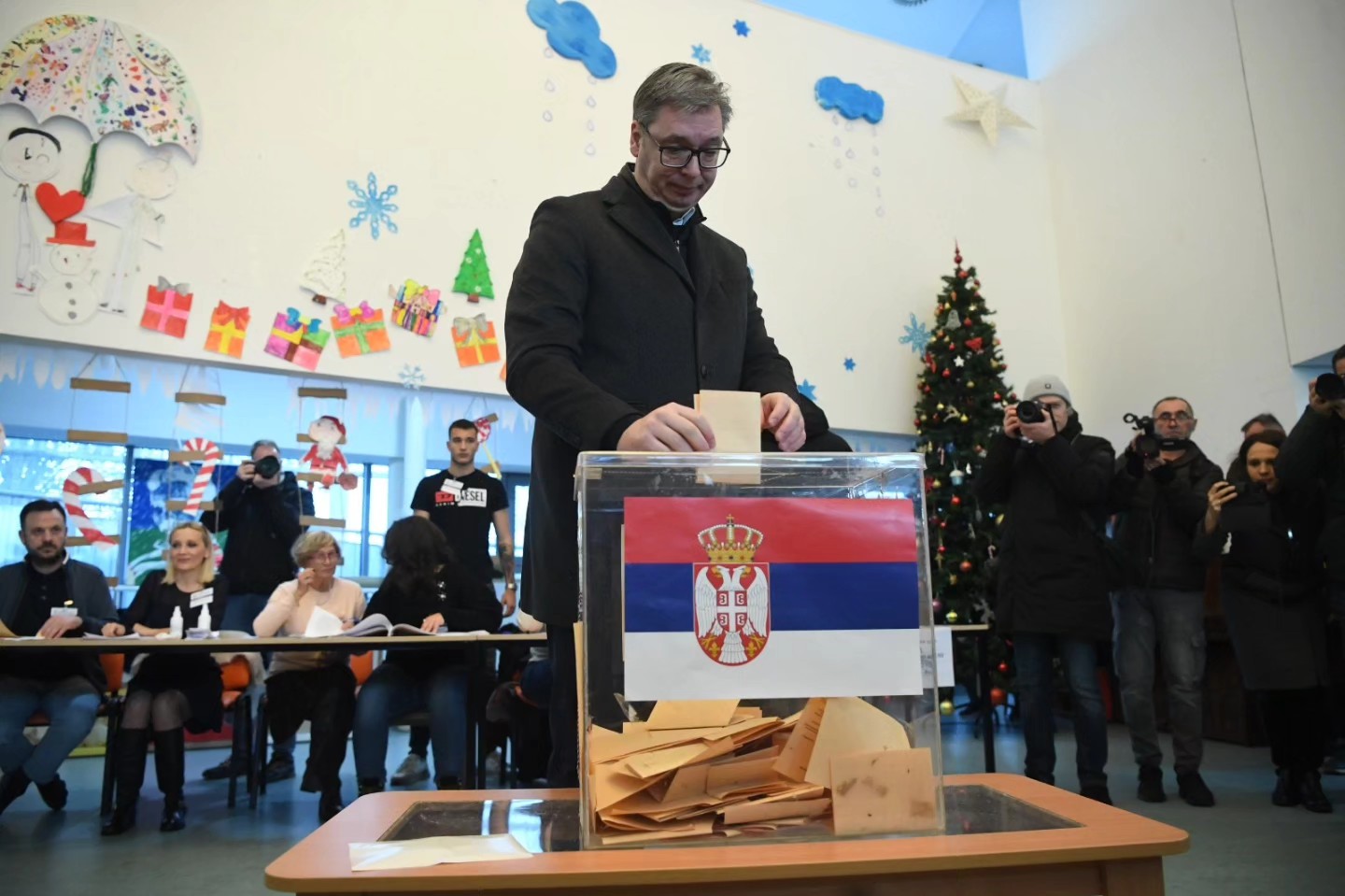 РИК ги отфрли сите приговори за изборите во Србија