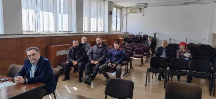 Адвокатот Менкиноски не се чуствува виновен за истакнување на знамето од Кутлеш, чека пресуда од Охридскиот суд