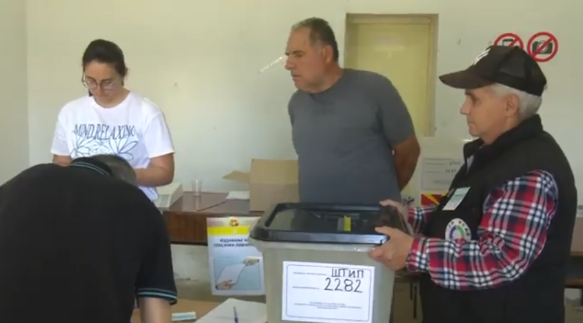 Зголемен е бројот на болните и немоќни лица од Штип кои се пријавиле да гласаат од дома
